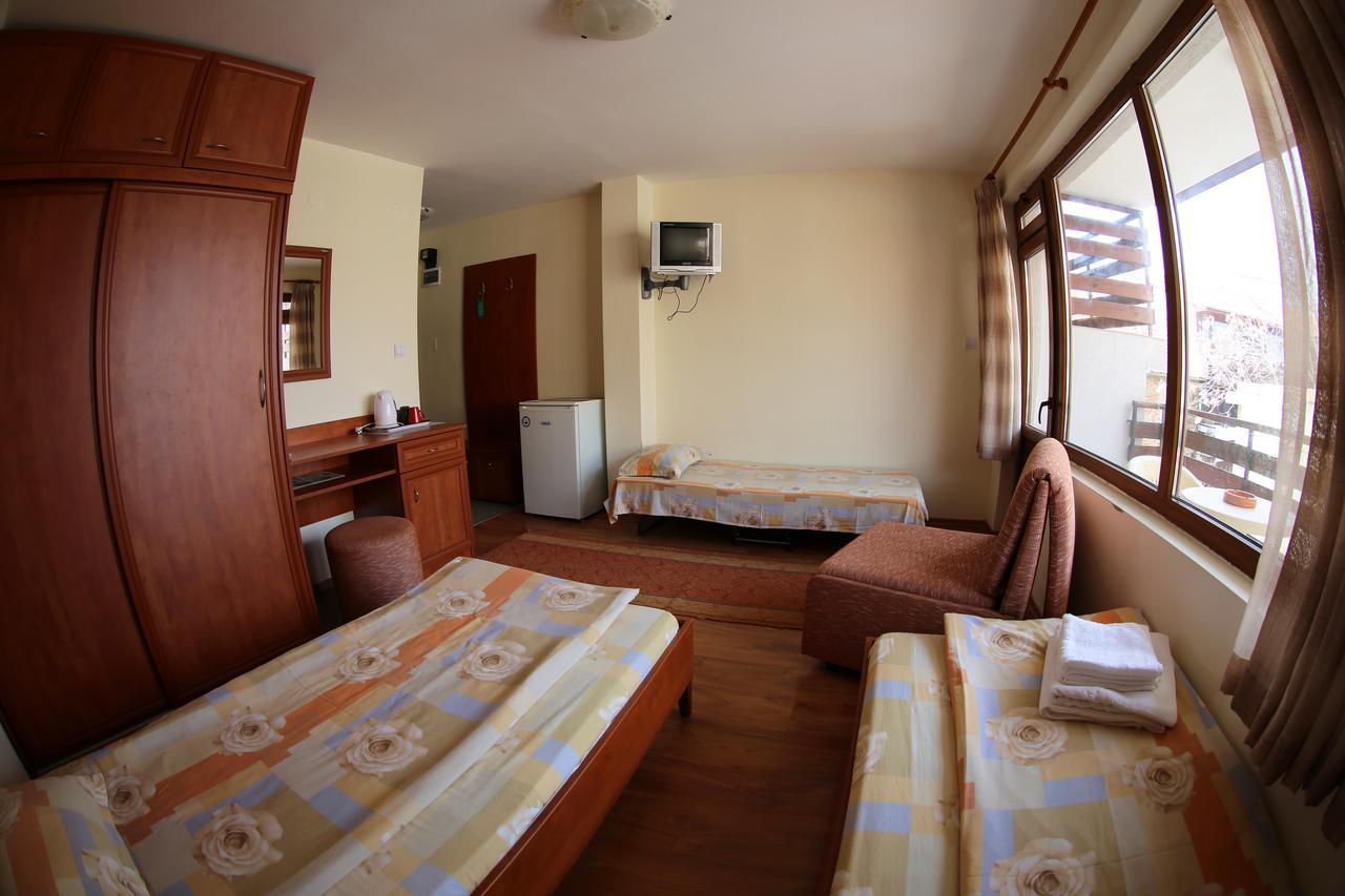 Aurora Guest House Nesebar Exteriör bild