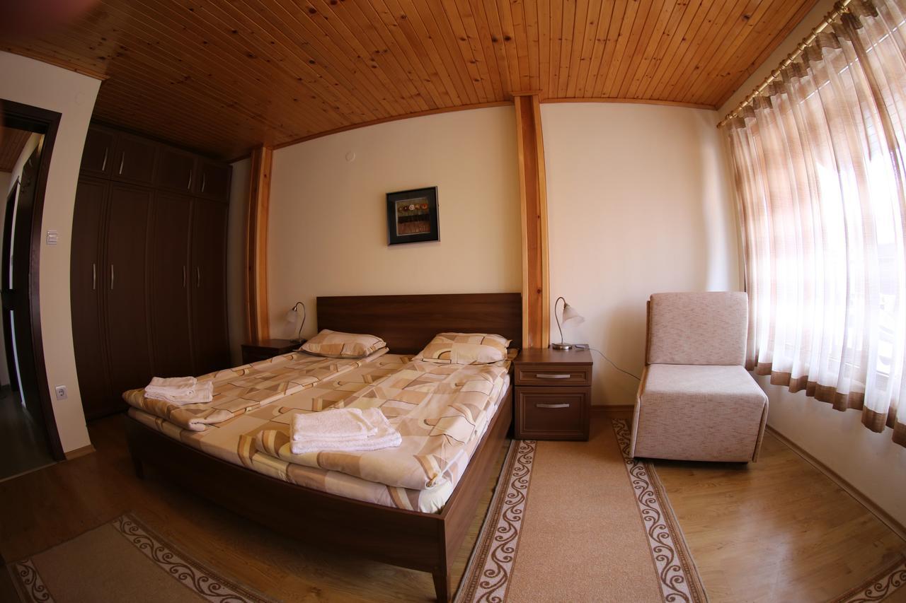 Aurora Guest House Nesebar Exteriör bild