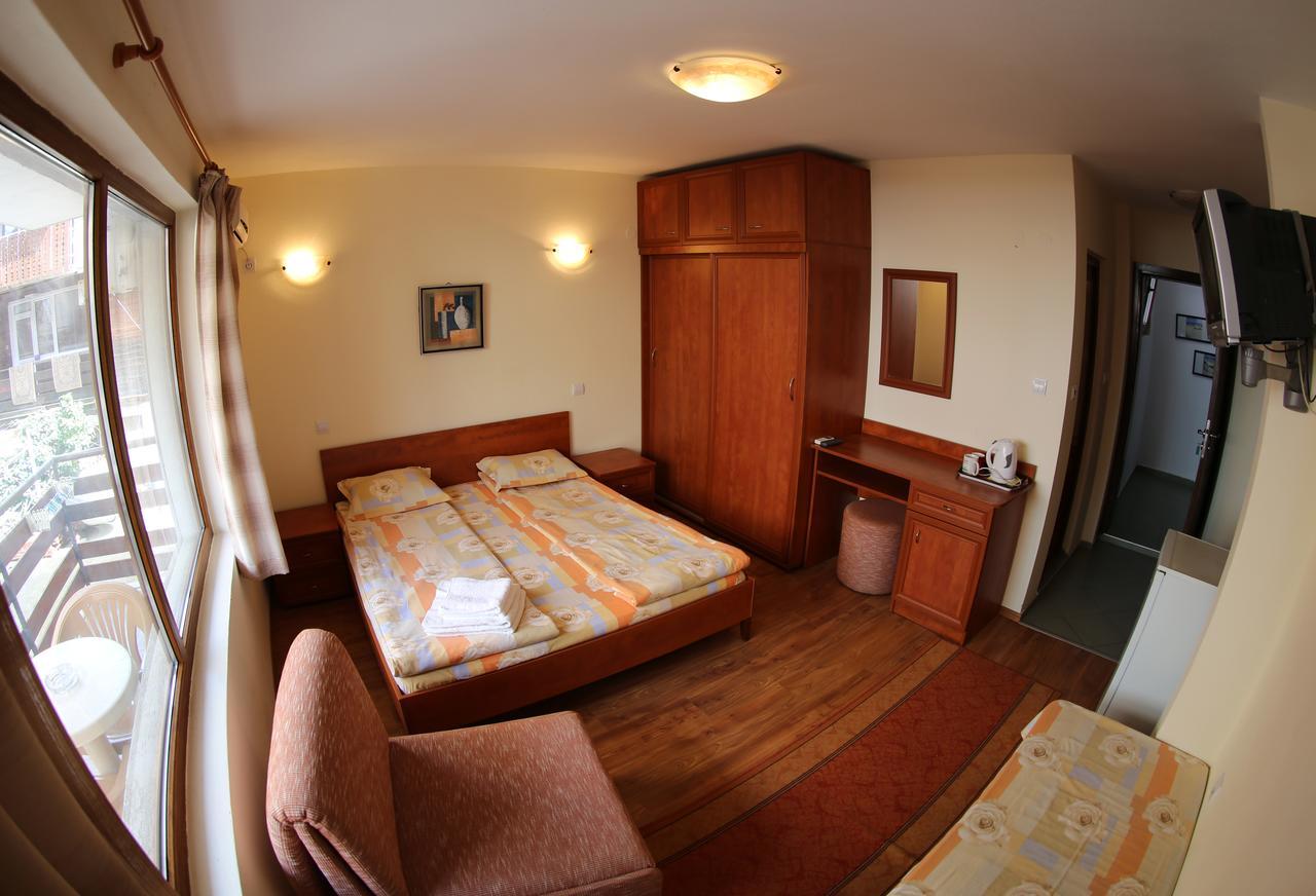 Aurora Guest House Nesebar Exteriör bild