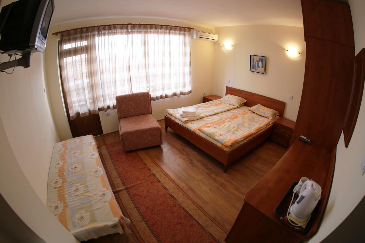 Aurora Guest House Nesebar Exteriör bild