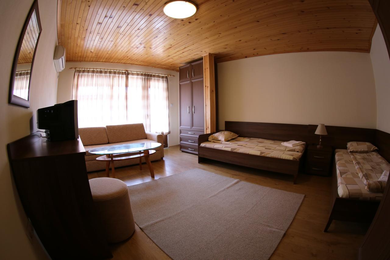 Aurora Guest House Nesebar Exteriör bild